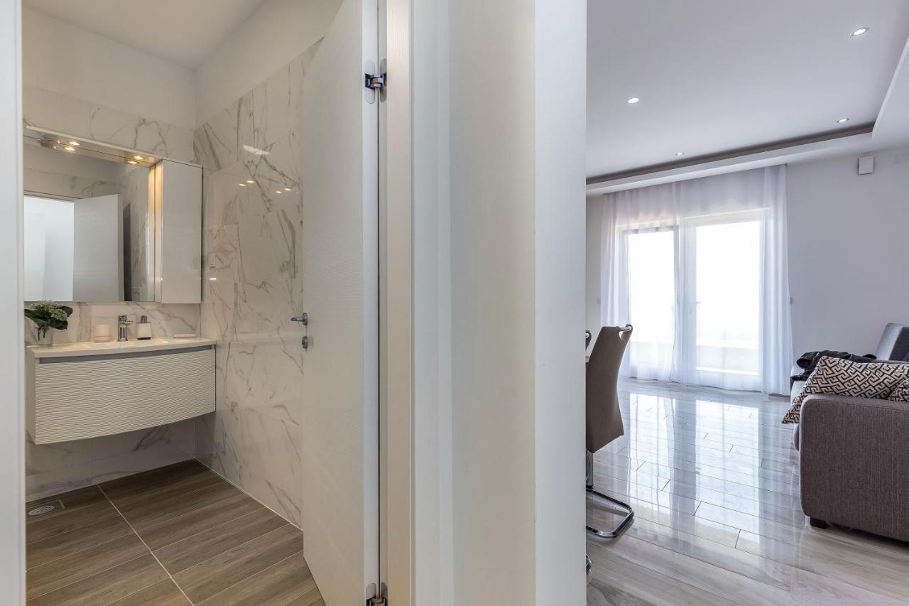 Luxury Apartments Kostrena With Pool 2 Ngoại thất bức ảnh